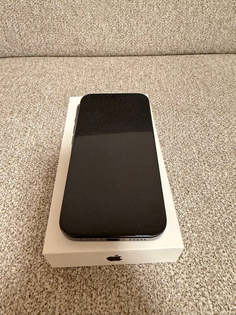 iPhone 15PRO 256GB ブラックチタニウム