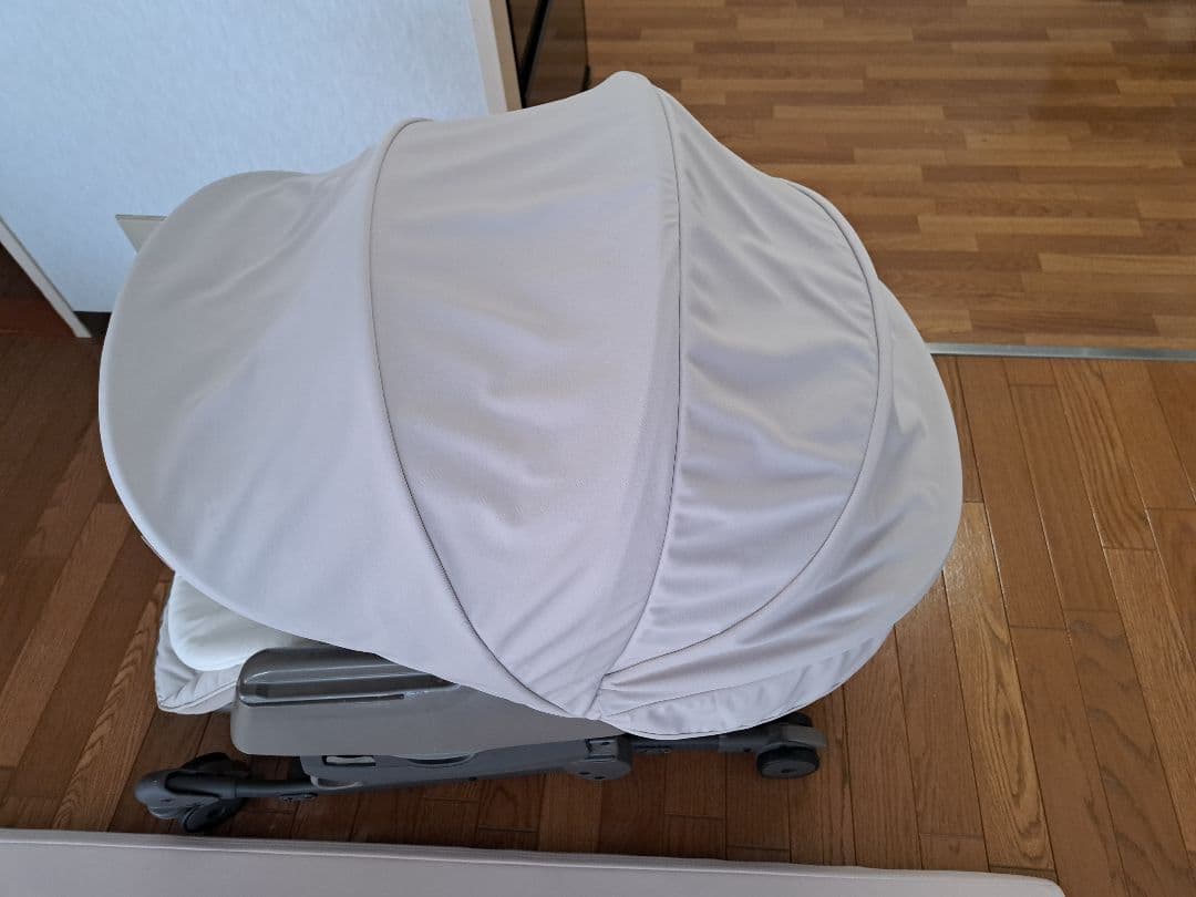 [美品]ネムリラ コードレス AUTO SWING バッテリー&アダプター未使用