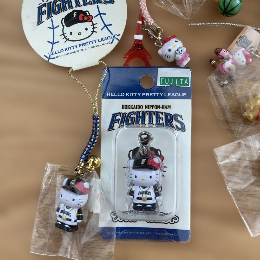 公*o様 ハローキティー　ストラップ