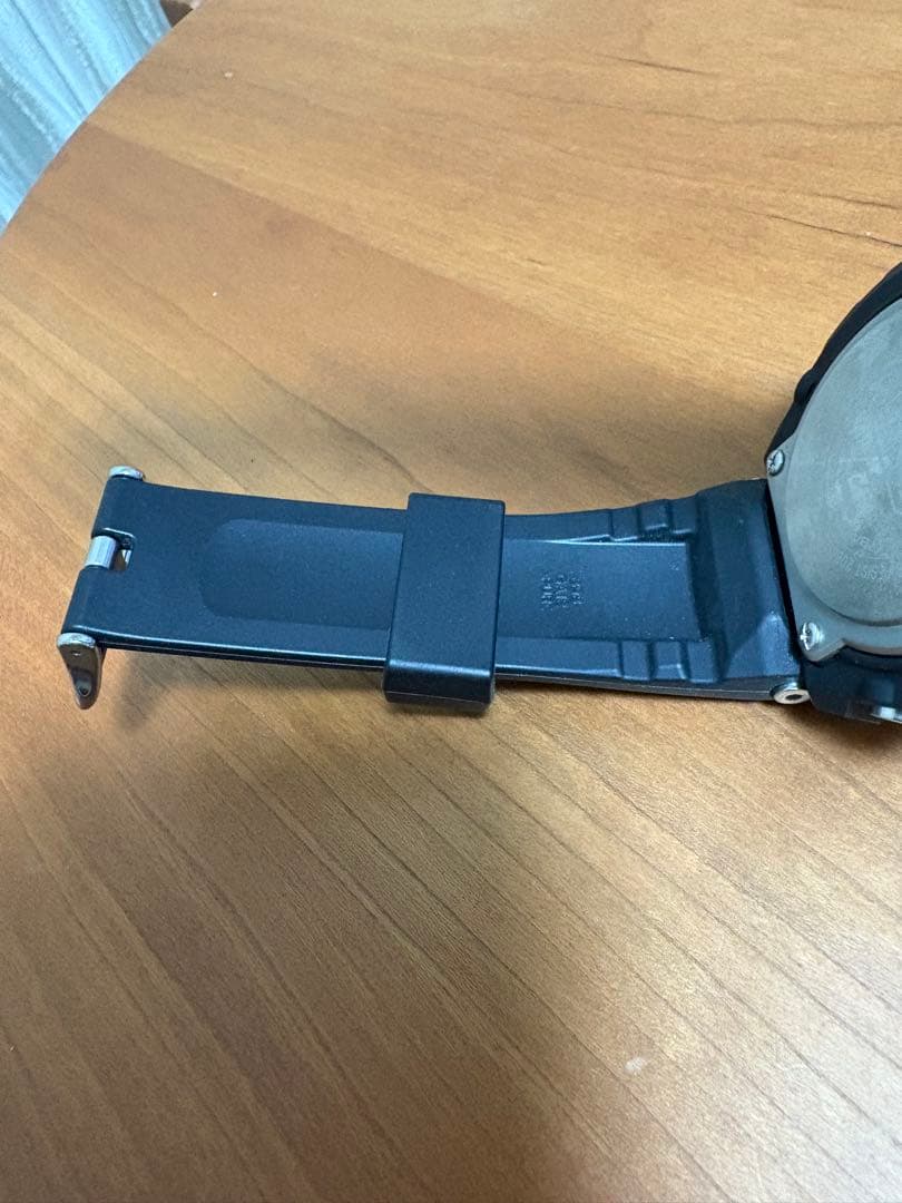 G-SHOCK GST-W300-1AJF ブラック