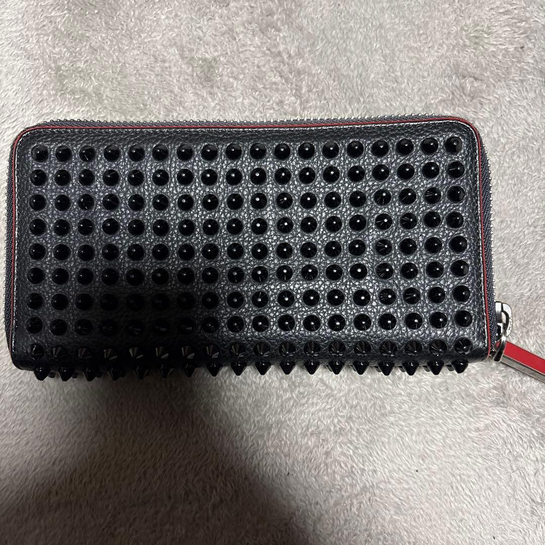 ルブタン黒長財布今日限定値下げ