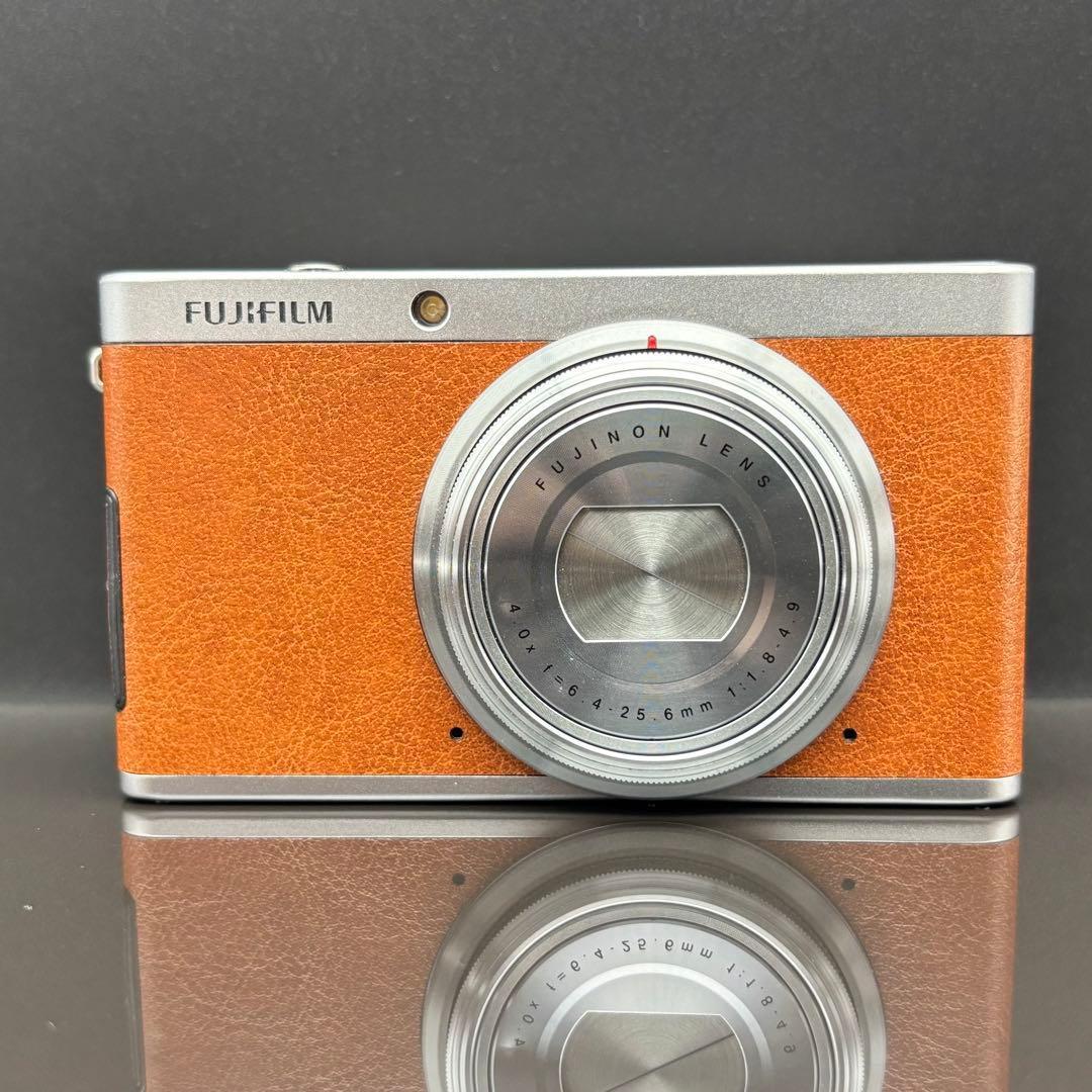 美品 FUJIFILM XF1 動作未確認