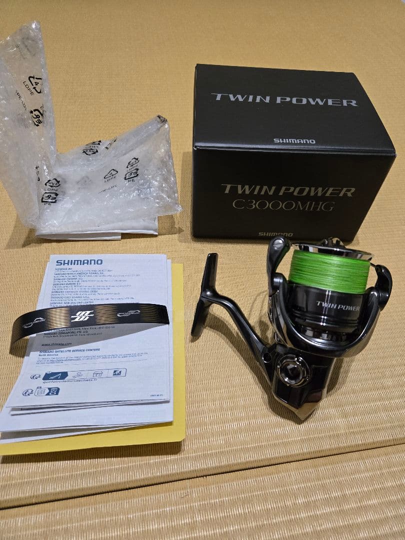 シマノ 24ツインパワー C3000MHG
