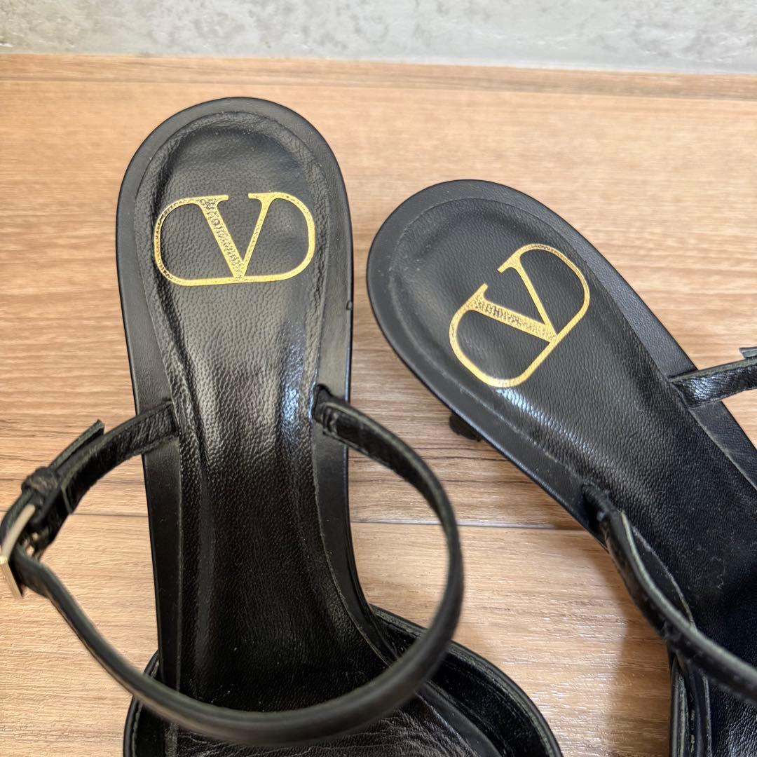 Valentino ブラック ハイヒール ポインテッドトゥ