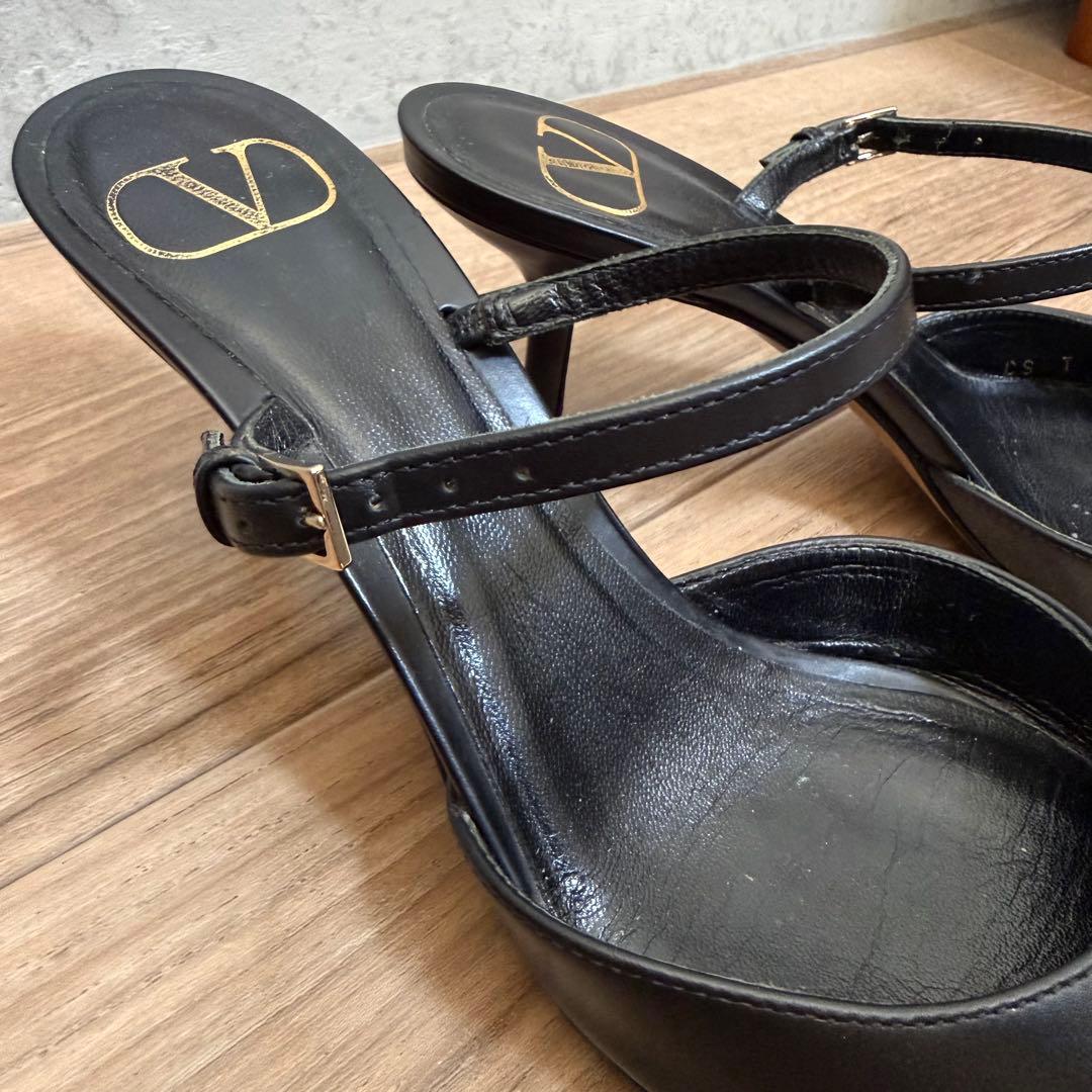 Valentino ブラック ハイヒール ポインテッドトゥ