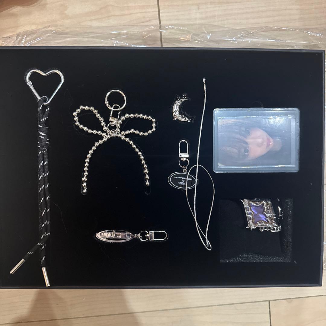 aespa ジゼル　誕生日　birthday 中華　トレカ　セット