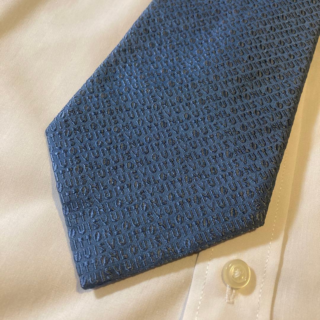 LOUIS VUITTON ネクタイ ★美品.ロゴ総柄.肉厚.イタリア製.シルク