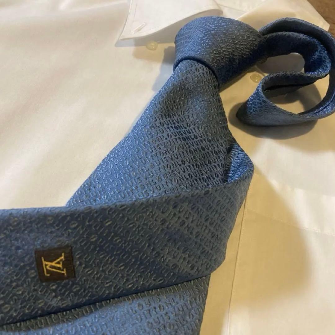 LOUIS VUITTON ネクタイ ★美品.ロゴ総柄.肉厚.イタリア製.シルク