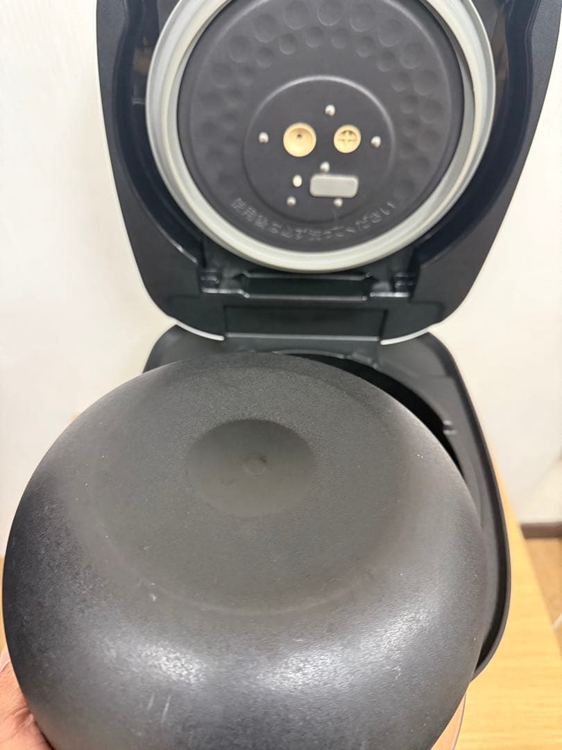 TIGER 圧力IH炊飯ジャー JPI-A100（3.0L）2021年製