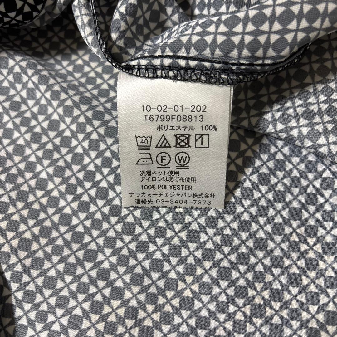 新品　ナラカミーチェ　サテン幾何プリントフリル長袖ブラウス　サイズ４　3L 15