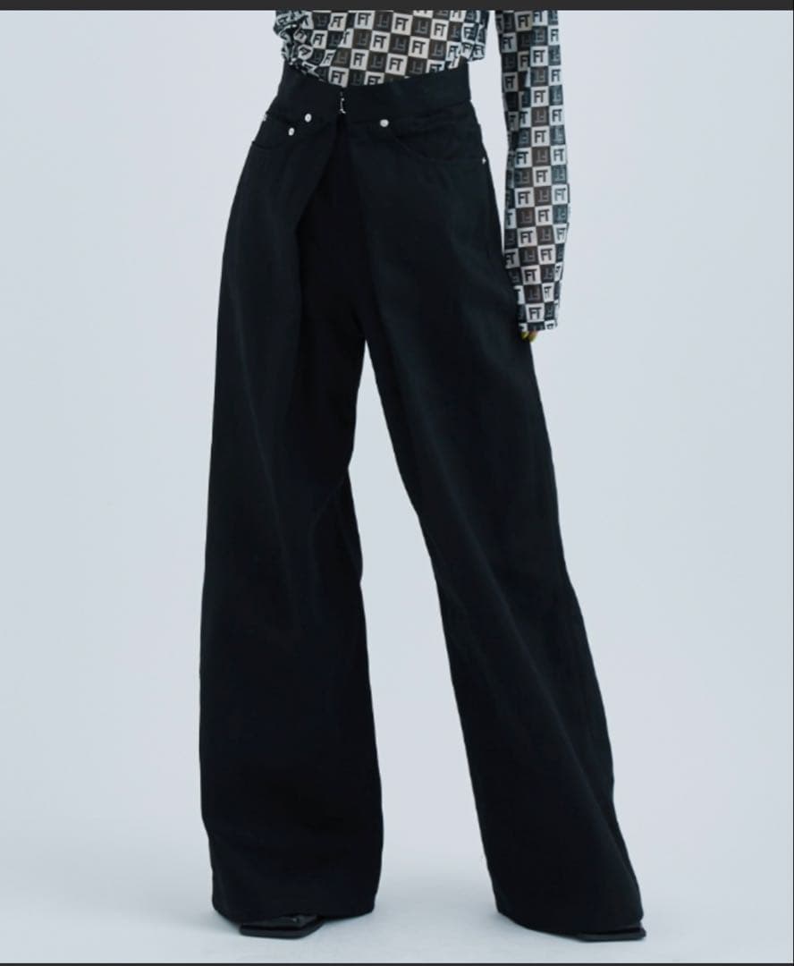 【最終価格】JOHN LAWRENCE SULLIVANデニムパンツ