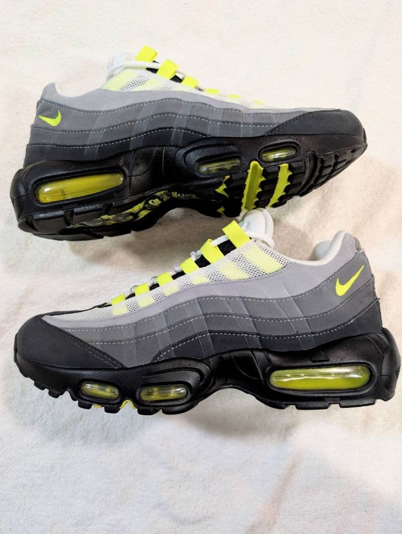 毎日値下げ　ナイキ エアマックス95 イエローグラデ 2020☆正規品☆美品☆