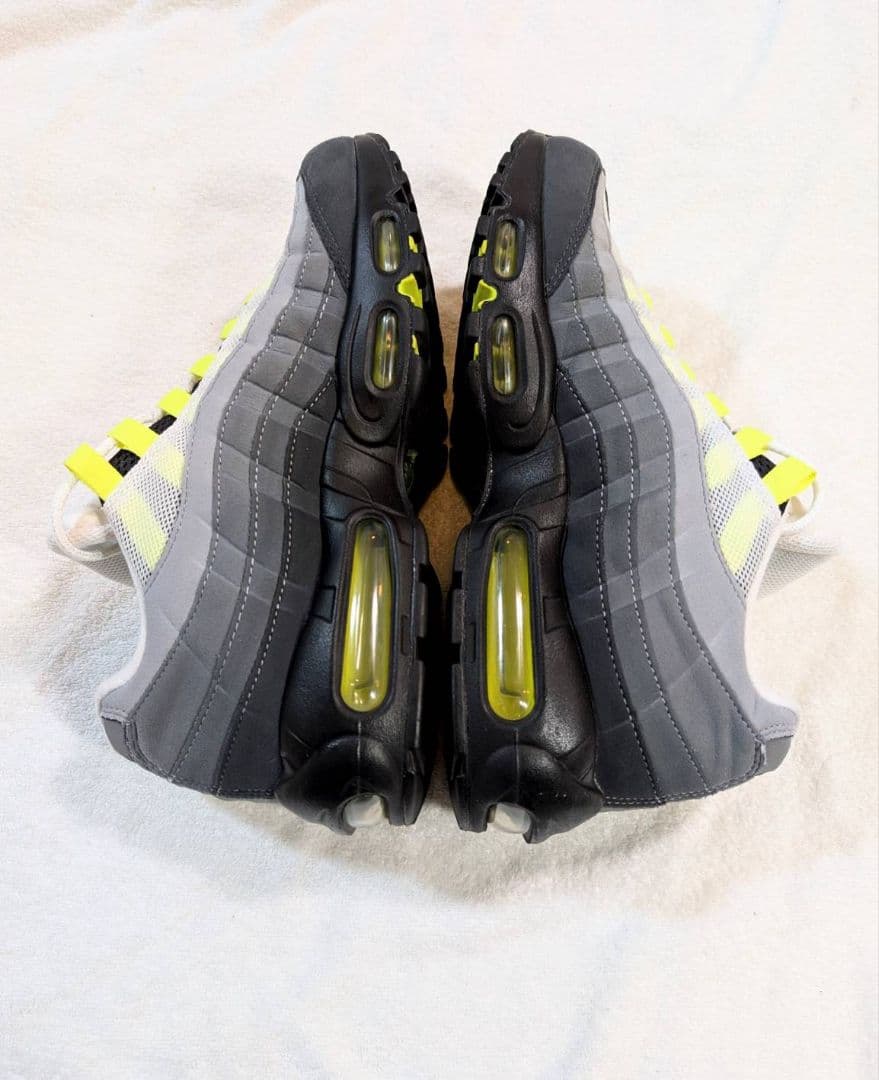 毎日値下げ　ナイキ エアマックス95 イエローグラデ 2020☆正規品☆美品☆