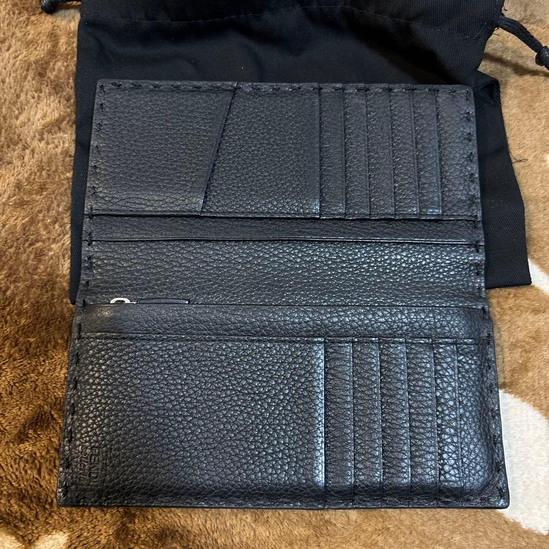 T*g様 FENDI フェンディ セレリア 二つ折 長財布 ブラック レザー 外