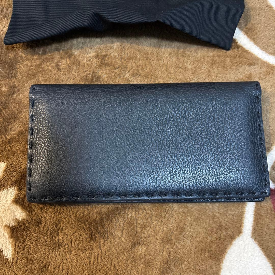 T*g様 FENDI フェンディ セレリア 二つ折 長財布 ブラック レザー 外