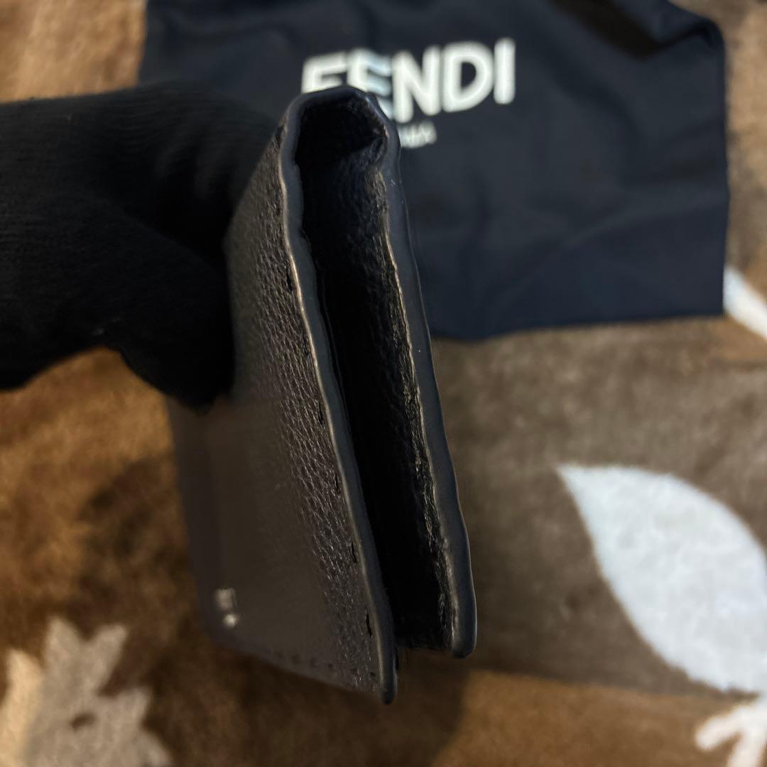 T*g様 FENDI フェンディ セレリア 二つ折 長財布 ブラック レザー 外