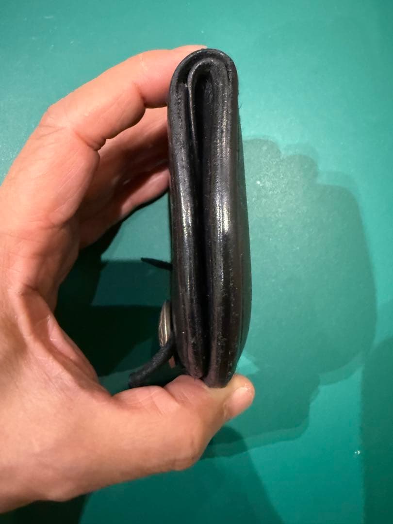 goro's 丸型小銭入れ (黒)