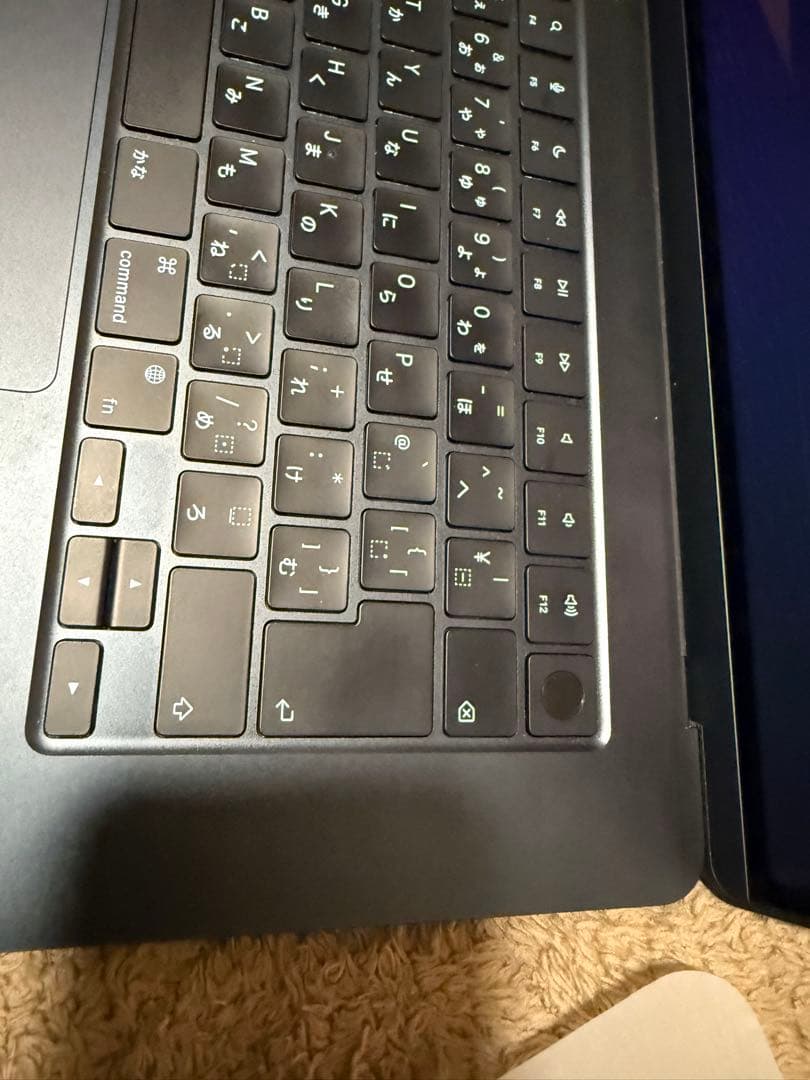 【中古品】MacBook Air M2 15インチ　256GB