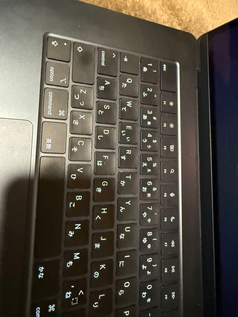 【中古品】MacBook Air M2 15インチ　256GB