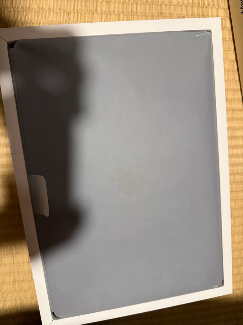 【中古品】MacBook Air M2 15インチ　256GB