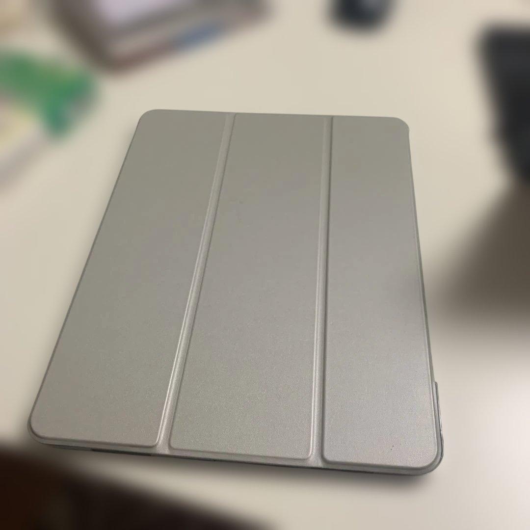 刻印入り air m3 13 インチ　ケースとペーパーライクフィルム付き