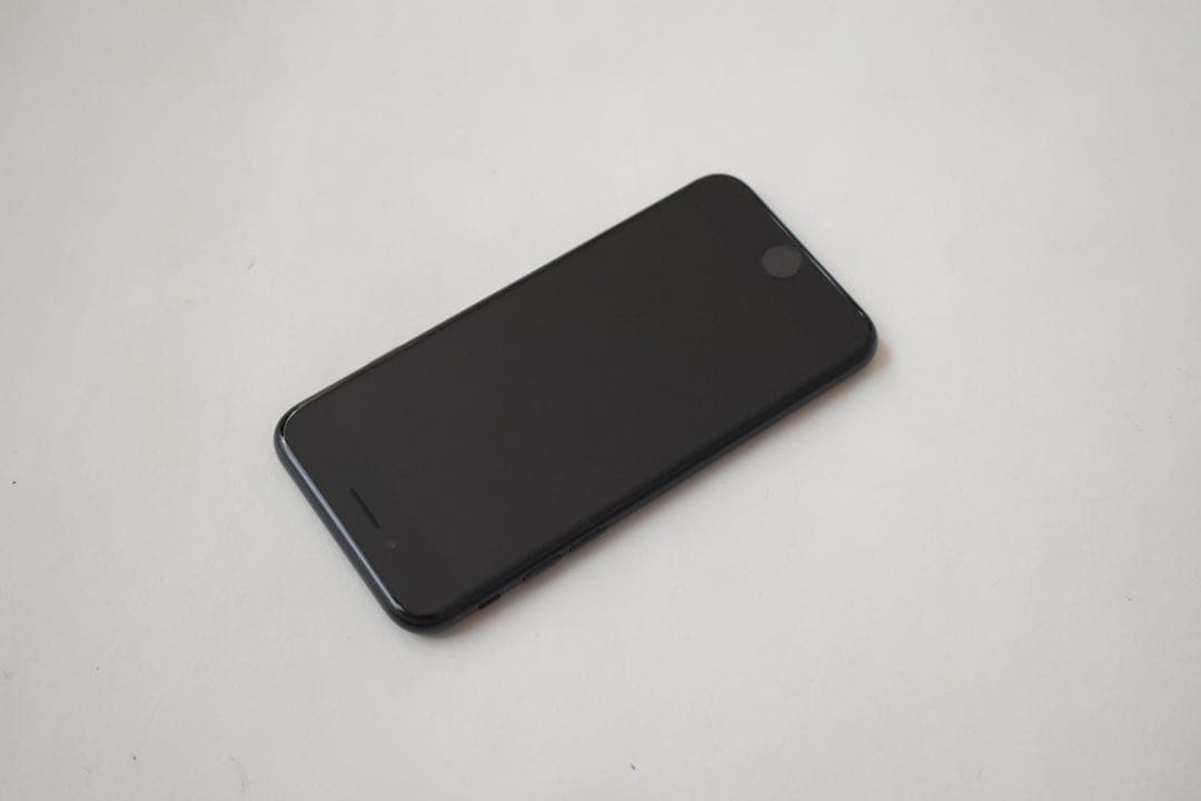 当日発送 新品 iPhoneSE 3 ミッドナイト 64gb SIMフリー