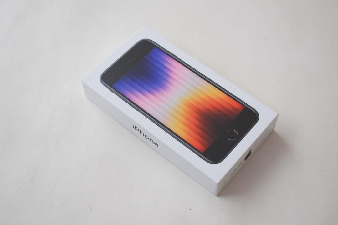 当日発送 新品 iPhoneSE 3 ミッドナイト 64gb SIMフリー