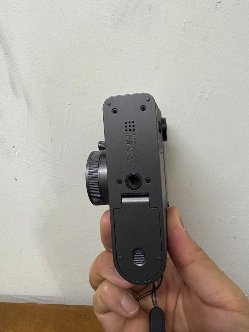 富士フイルム　FUJIFILM Xhalf Xハーフ　コンデジ　ハーフカメラ