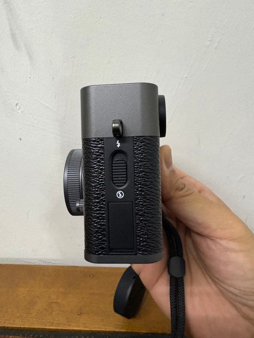 富士フイルム　FUJIFILM Xhalf Xハーフ　コンデジ　ハーフカメラ