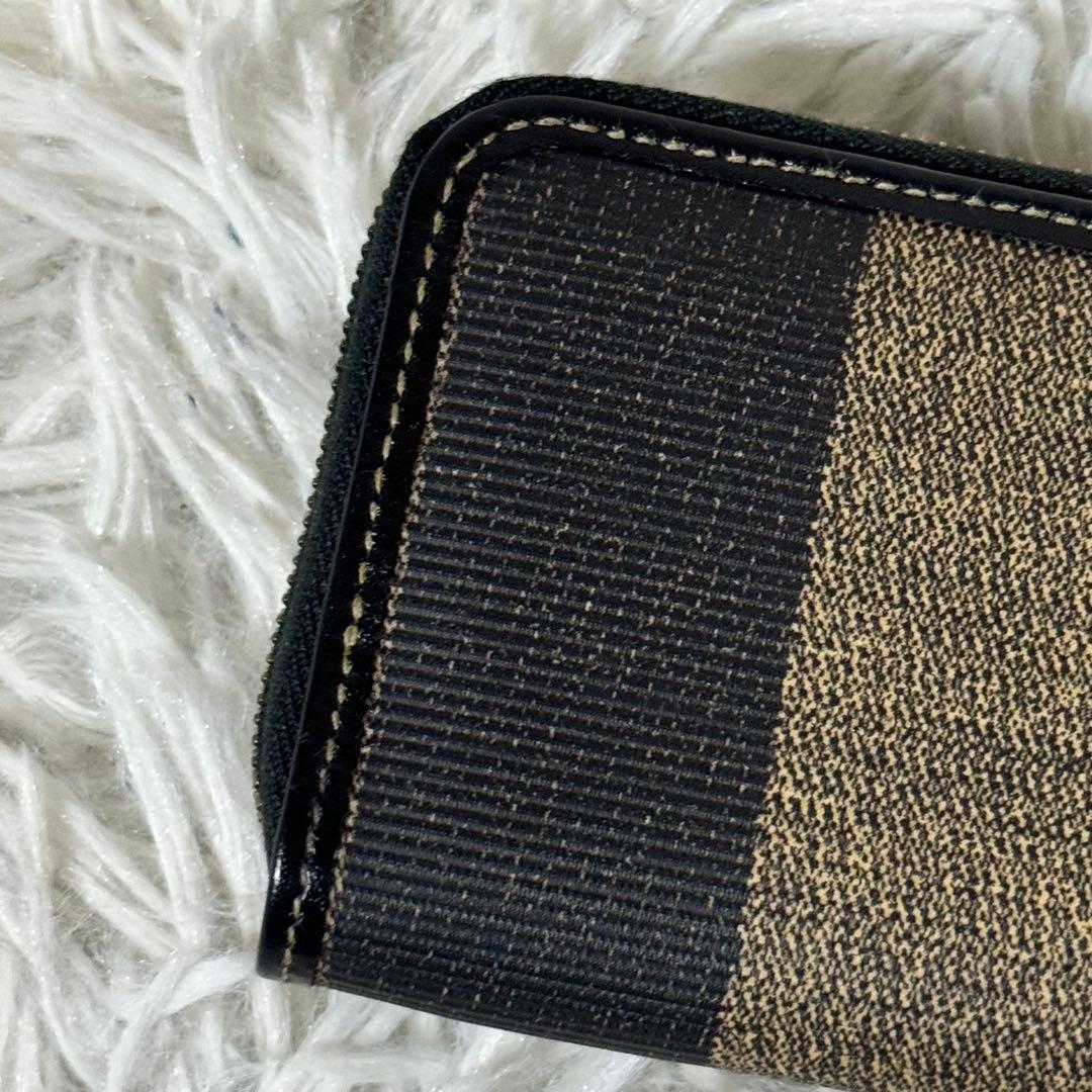 新品未使用✨FENDI フェンディ ペカン ケース 小銭入れ 63447