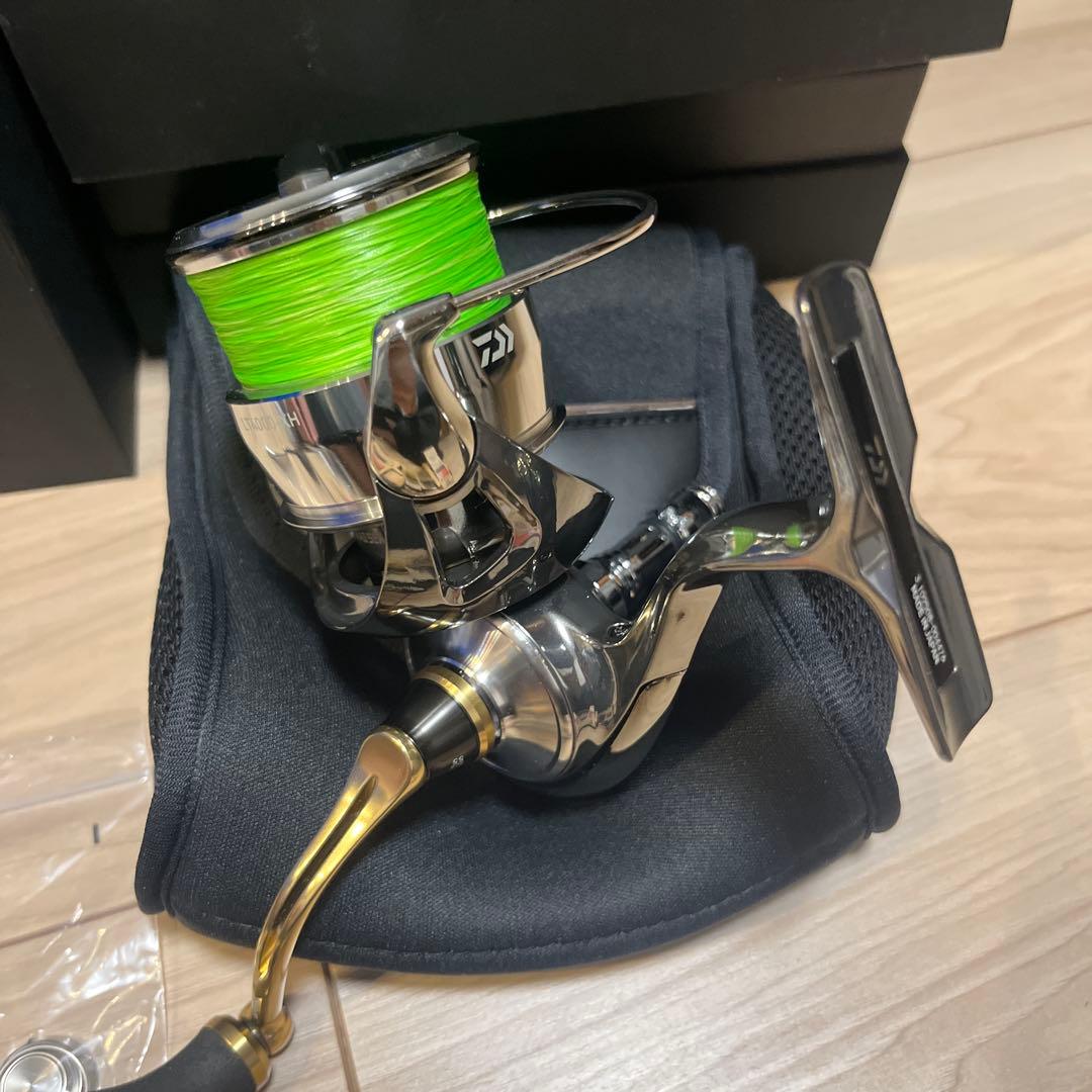 マロンさん専用　EXIST LT4000-XH スピニングリール