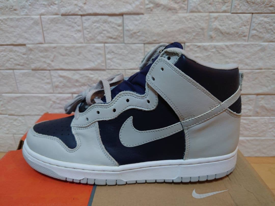 ナイキ　裏ダンクハイ