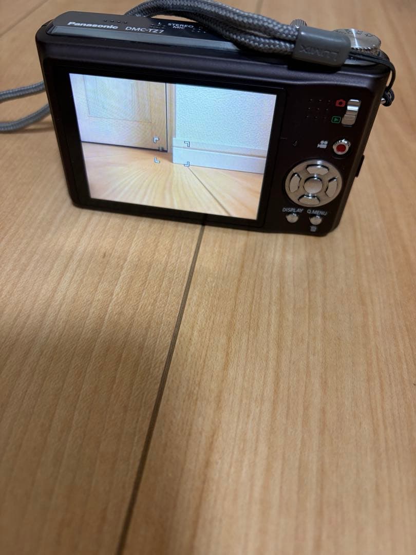 Panasonic LUMIX DMC-TZ7 12倍ズーム