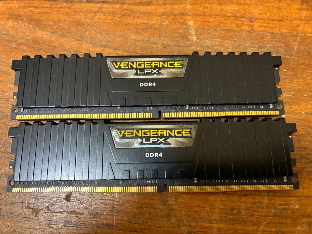 VENGEANCE LPX 32GB(16GB×2枚)DDR4 2400MHz