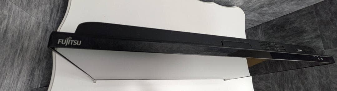 富士通 ESPRIMO WF1/C2（型番：FMVWC2F17）
