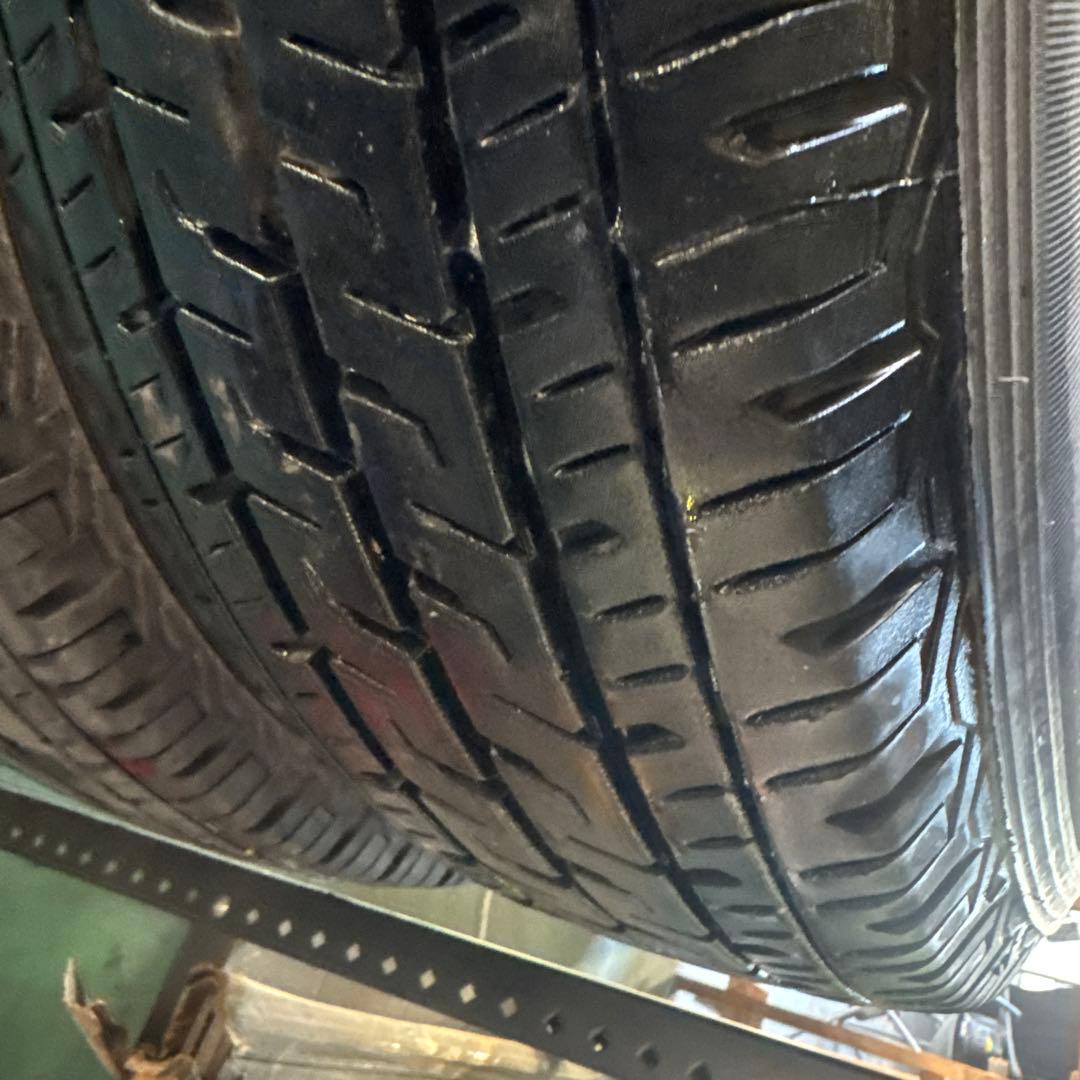 ハイエース　アルミ＆タイヤセット　195 80R 15 107 105N LT