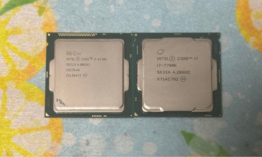 CPU CPU Intel Core i7 & i3