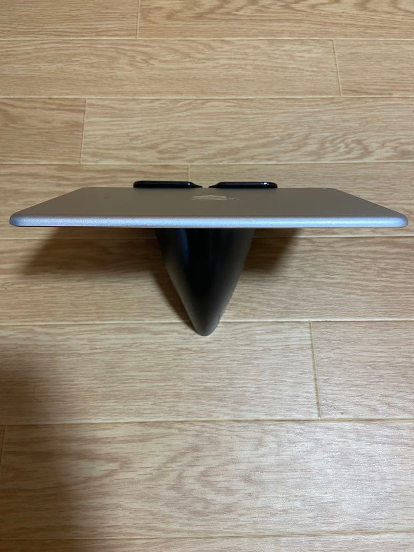 Ipad mini4 128GB シルバーWi-Fiモデルバッテリー98%良品