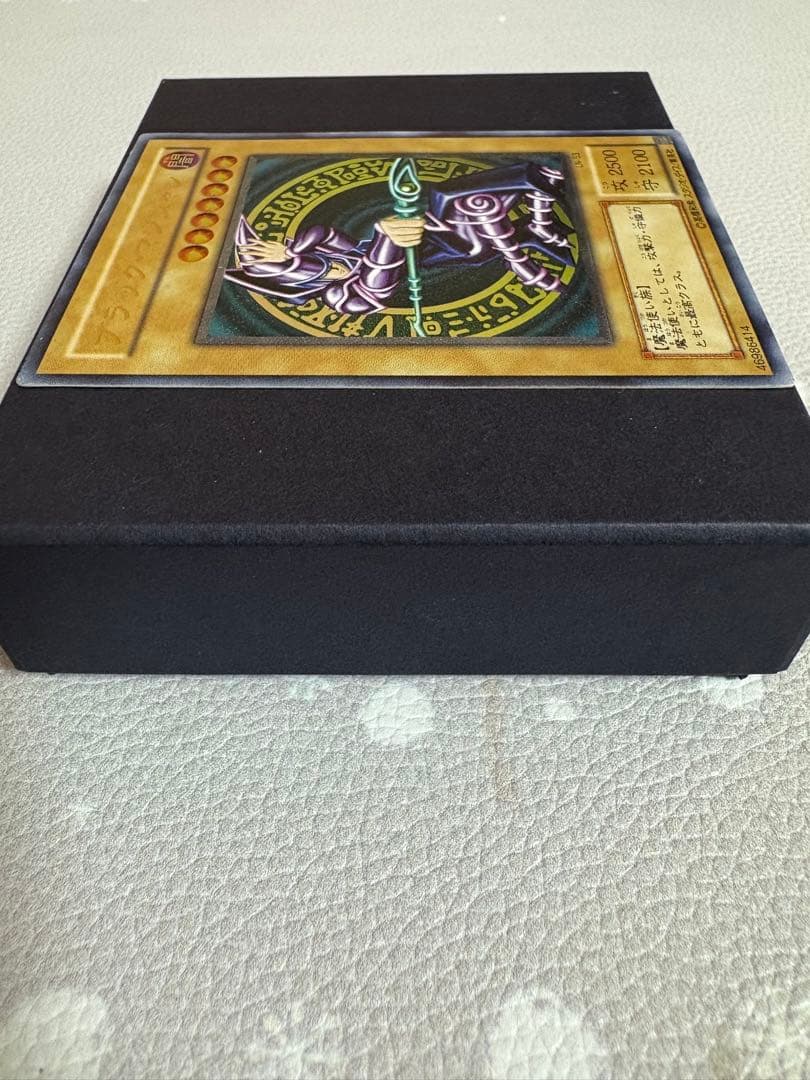 空*様 遊戯王 ブラックマジシャン レリーフ