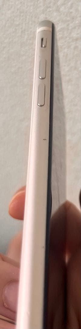 iPhone SE 第2世代（第2世代）64GB ホワイト