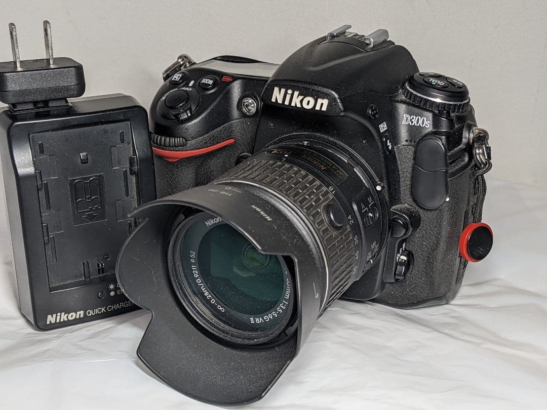 Nikon D300S カメラ AF-S DX NIKKOR 18-55mm