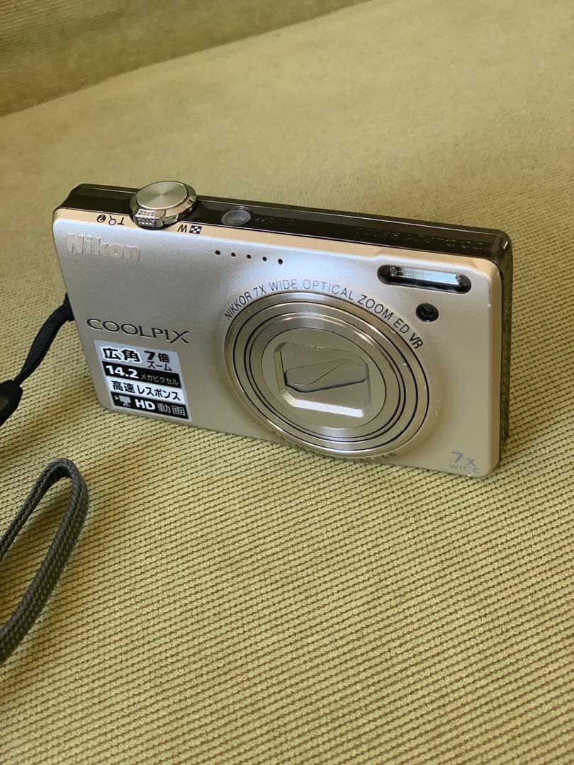 ニコン COOLPIX S6000 シルバー//