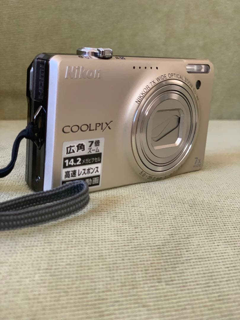 ニコン COOLPIX S6000 シルバー//