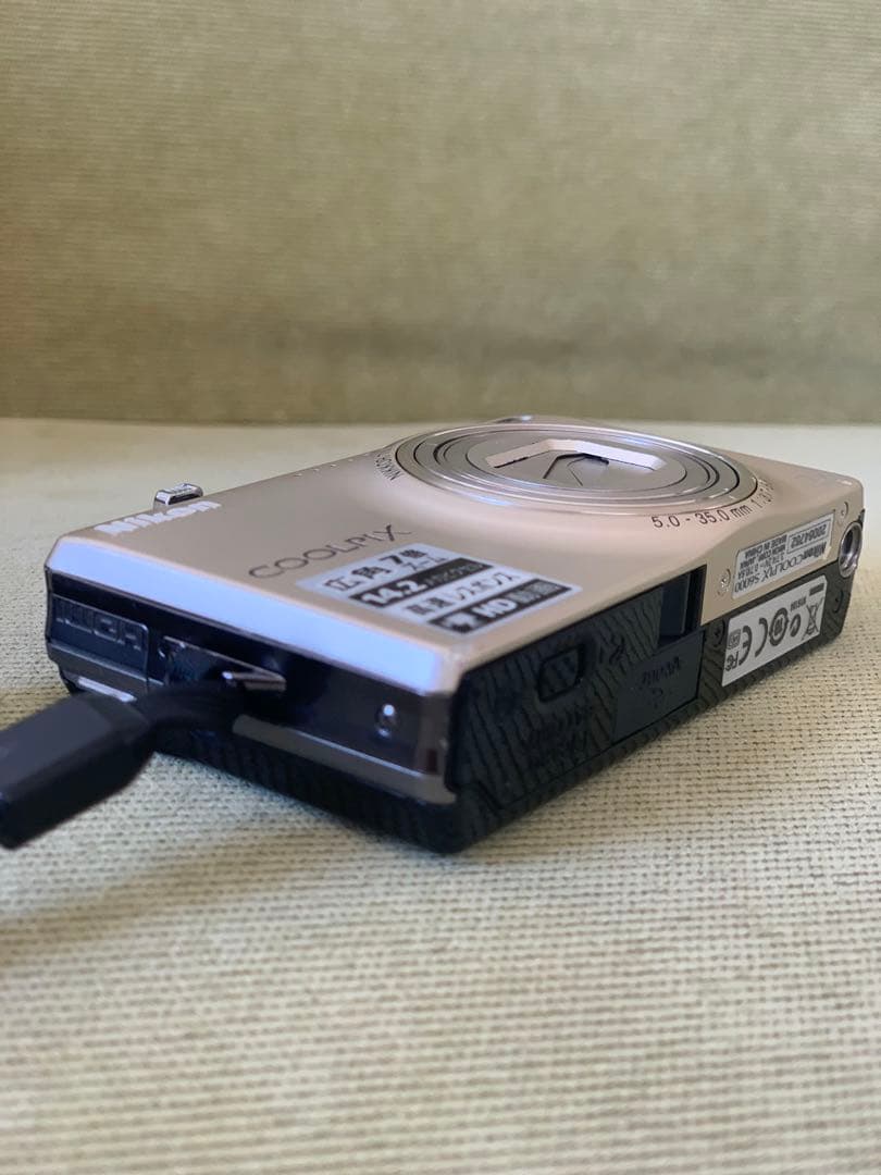 ニコン COOLPIX S6000 シルバー//