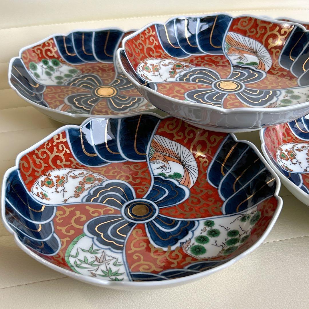 有田焼　藤太郎窯　金彩古伊万里様式　深皿揃　5枚セット　中鉢　中皿　唐草　金襴手