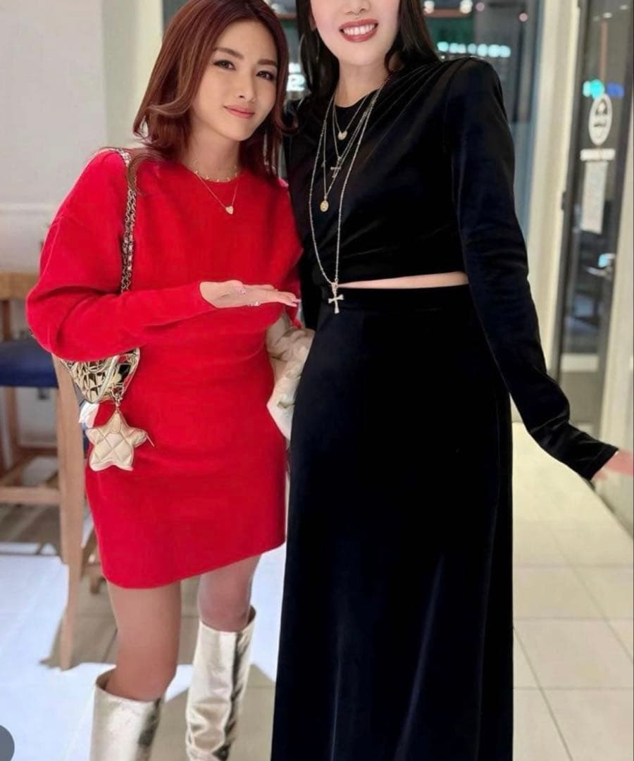 定価約10万円 一瞬で売り切れMYLAN カシミヤ混ニットドレス 美シルエット