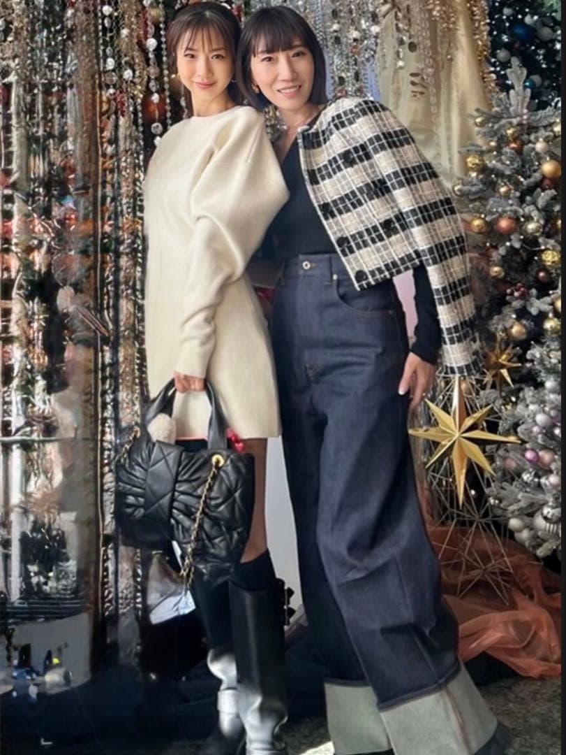 定価約10万円 一瞬で売り切れMYLAN カシミヤ混ニットドレス 美シルエット