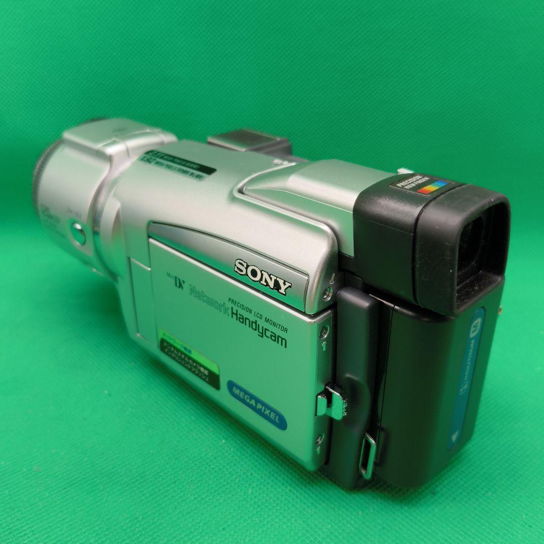 【ナイトショット付き】Sony Handycam DCR-TRV70 ミニDV