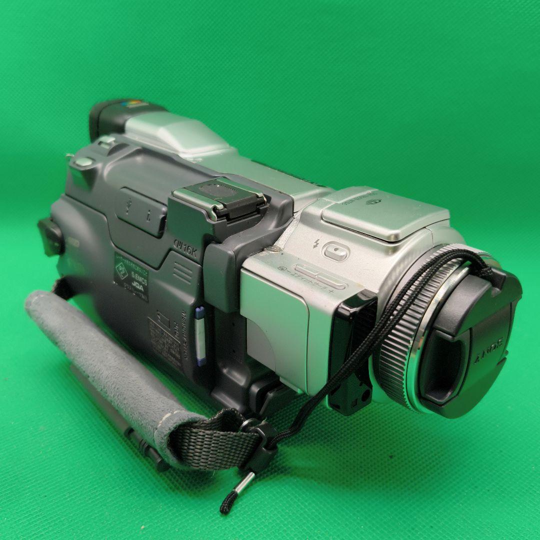 【ナイトショット付き】Sony Handycam DCR-TRV70 ミニDV