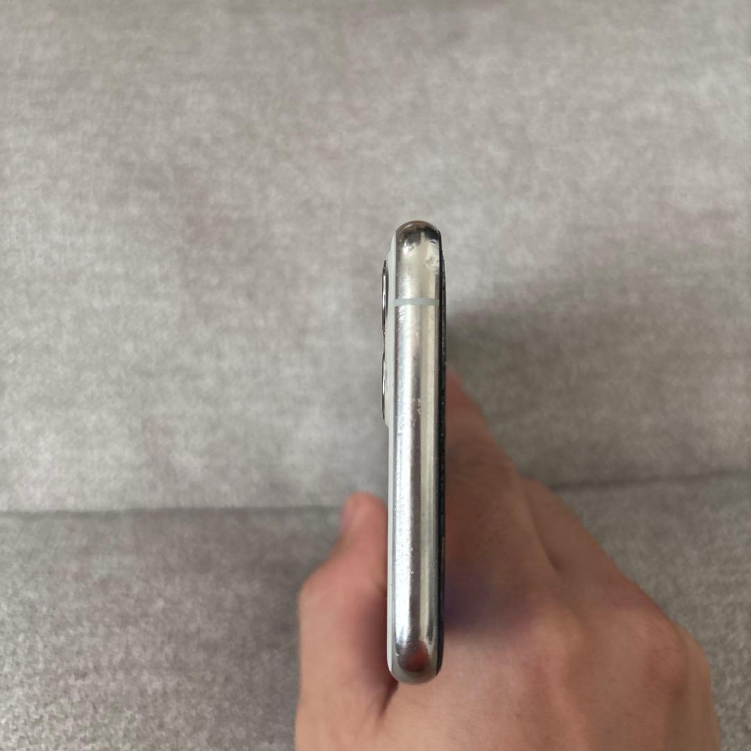 iPhone 11 Pro シルバー 画面ひびあり